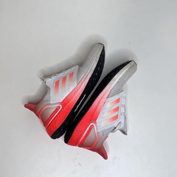 Adidas ultra boost runners - Picture 4 of 9